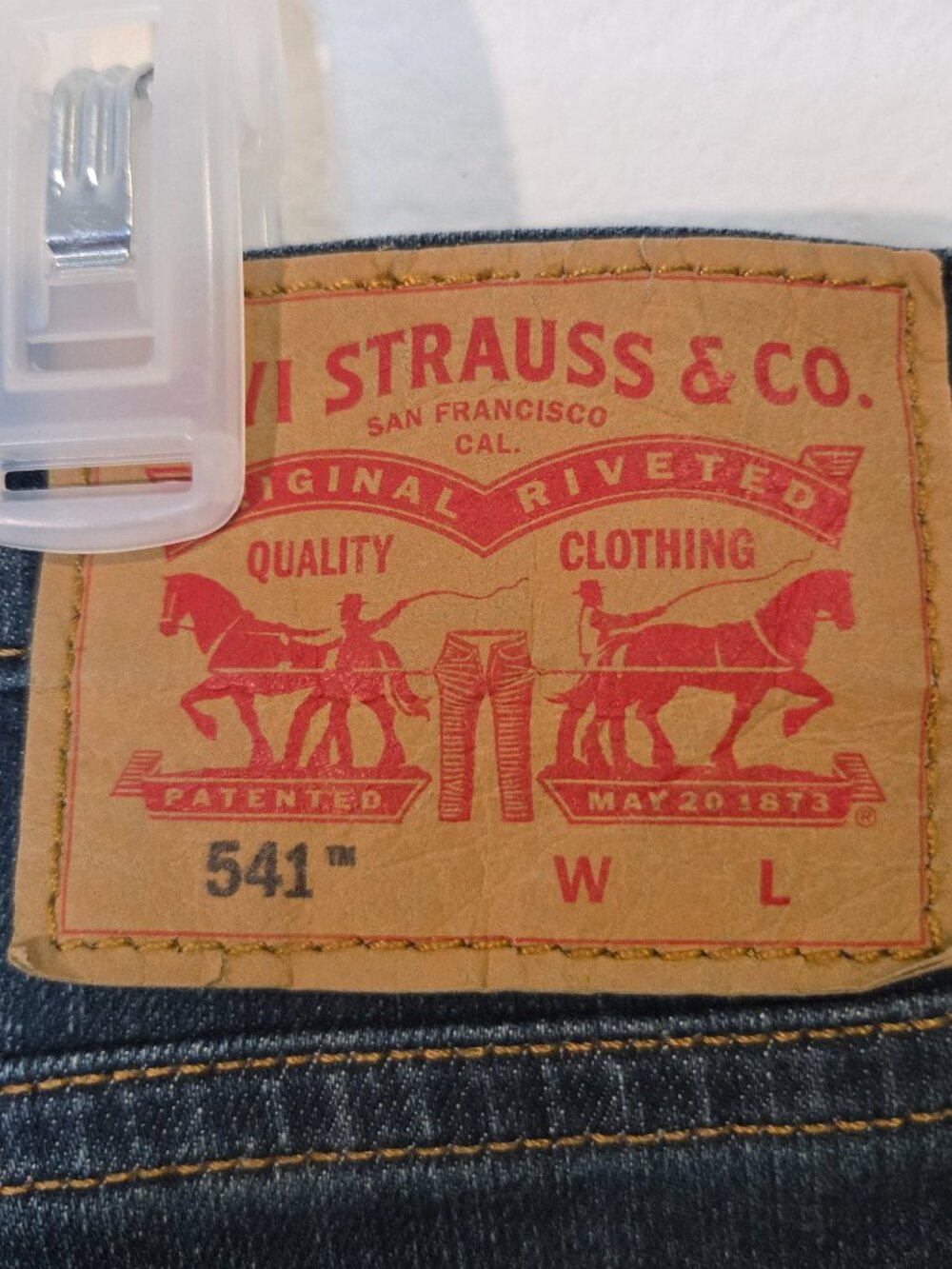 Levi's 541 44x30 gently used - Picture 7 of 9